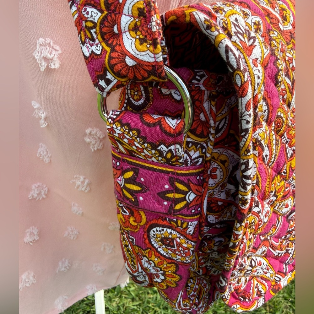 Stephanie Dawn quilted messenger bag crossbody adjustable “like” [Vera Bradley] - Picture 9 of 9